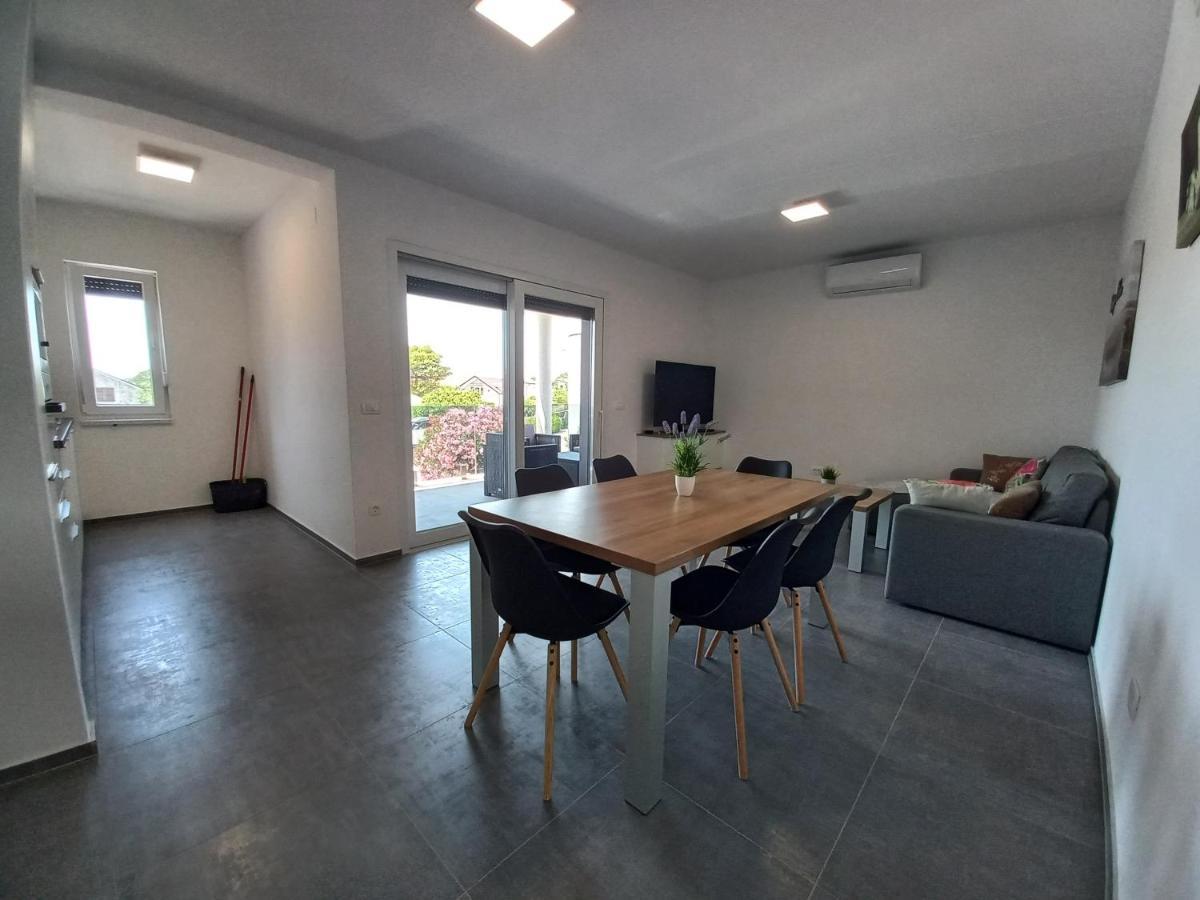 Apartment Martina Vir Exteriér fotografie
