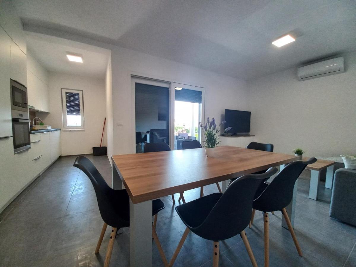 Apartment Martina Vir Exteriér fotografie