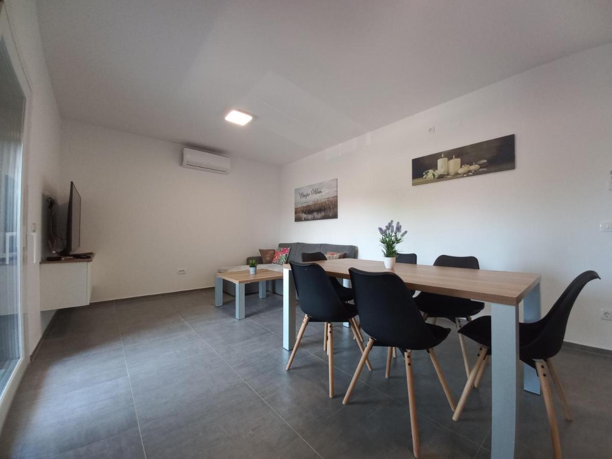 Apartment Martina Vir Exteriér fotografie
